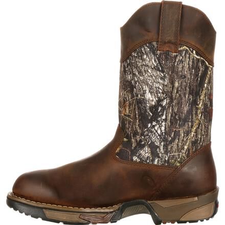 Camo pull clearance on boots