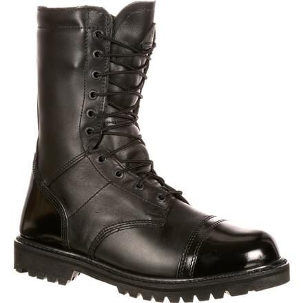 Side zip store insulated hunting boots