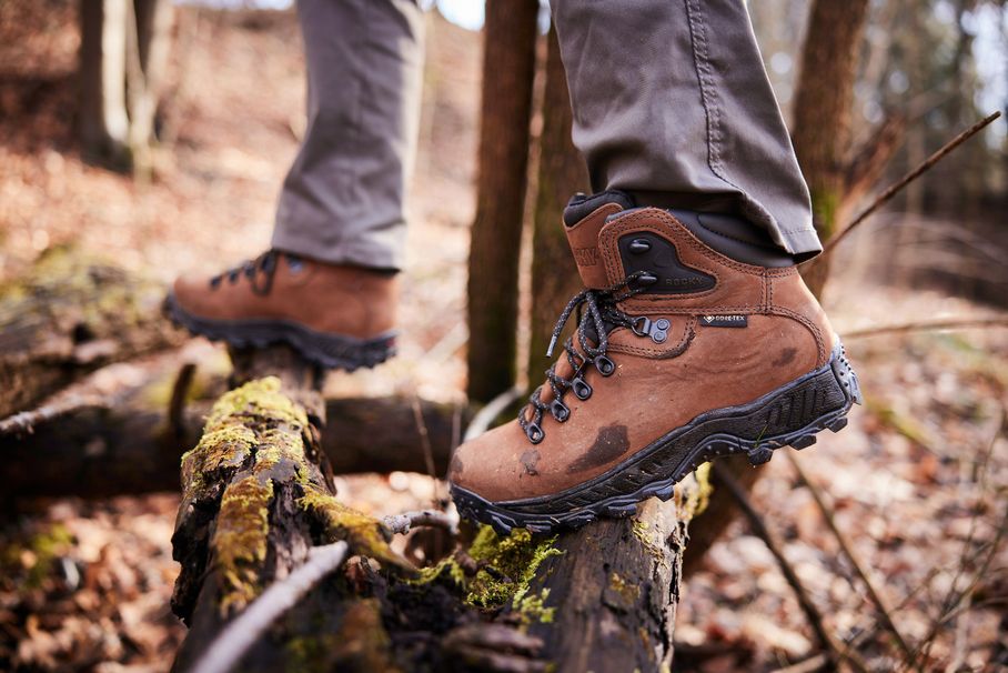 rocky ridge top hiking boot